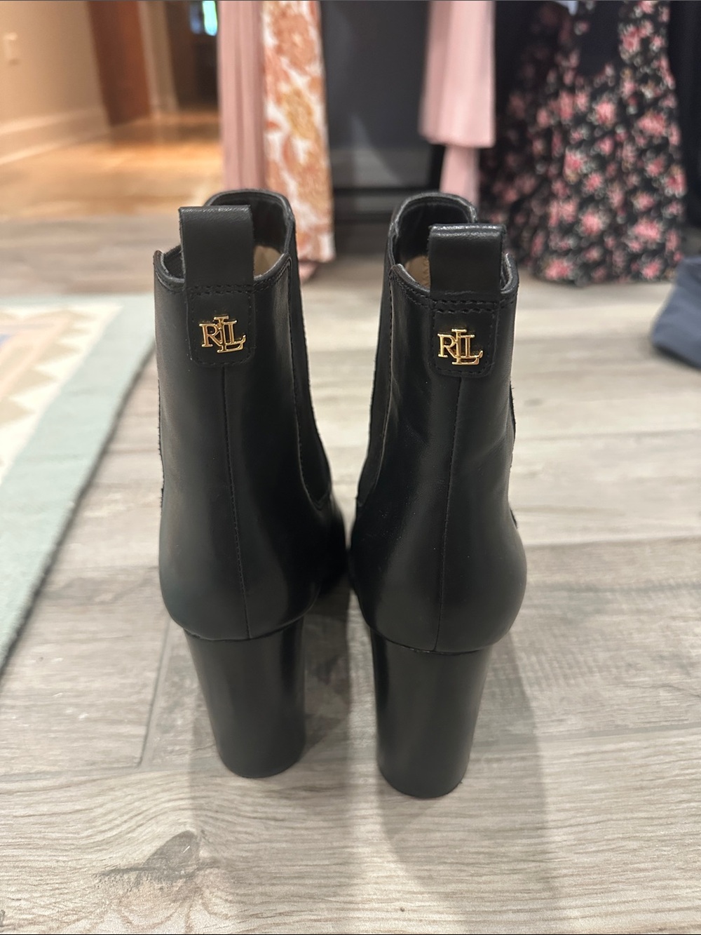 Lauren Ralph Lauren Black Leather Chelsea Block Heel Ankle Boots - Picture 2 of 4